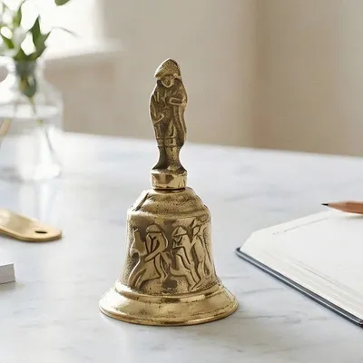 Produktbild von Tischglocke Messing antik-messing patiniert mit Figurengriff, H.12 cm