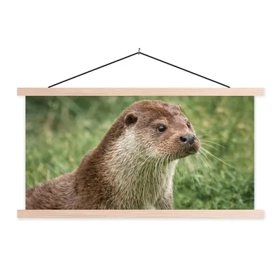Produktbild von MuchoWow® Textilposter Otter im Gras 60x30 cm mit holzfarbenen Rahmen - Dekoration
