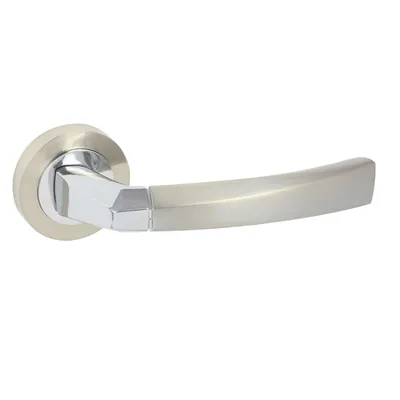 Produktbild von DOMINO Türgriff Drückergarnitur | Türklinke für Zimmertür, Bürotür, Kellertür & Innentür | Türbeschläge aus Aluminium | Chrom/Nickel Türdrückergarnitur |RAMY-R M6/M9