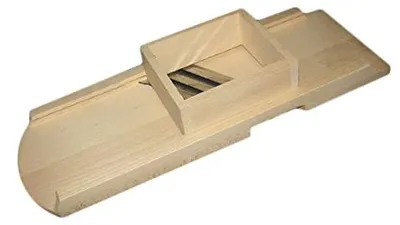 Gemüsehobel aus Buchenholz, 54 cm, 3 Klingen