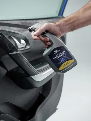 Produktbild von Michelin Cockpit und Kunststoffteile Milchmatt 650 ml