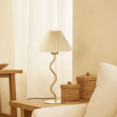 Produktbild von Opviq, Hochwertige Tischlampe, Metallkörper, Cremefarben, Ø22 h:14 cm, Höhe: 46 cm, 100 cm Kabel mit Schalter, E27 Fassung, Max 40 W, IP20, Modernes Design für jeden Raum.