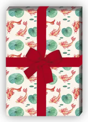 Produktbild von Elegantes Geschenkpapier mit Fischen im Seerosen Teich auf beige - G7557, 32 x 48cm