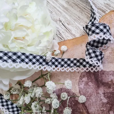 Zdjęcie produktu dla Designerska taśma popelinowa w kratkę, w kropki z koronką Bawełna OEKO-TEX  Holland (czarny/biały w kratkę)