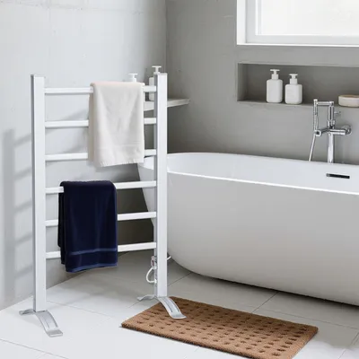 Produktbild von Elektrischer Handtuchtrockner 105W – Handtuchwärmer freistehend & Wandmontage – Badheizkörper IP44 spritzwassergeschützt – Handtuchhalter Aluminium