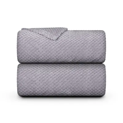 Obrázek produktu pro Plyšová flanelová deka 150x200cm ( Etherea světle šedá ) Chlupatá deka na pohovku, gauč a postel, přehoz na pohovku