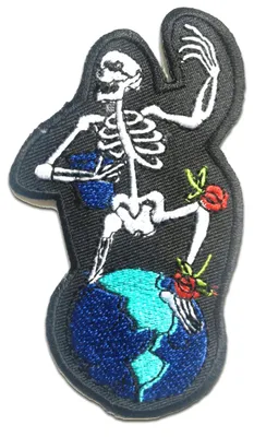 Obrázok produktu pre Boozing skeleton biker - nášivka, nažehľovacia, nažehľovacia nášivka, nášivka, nášivky, na nažehlenie, veľkosť: 5,5 x 10,0 cm