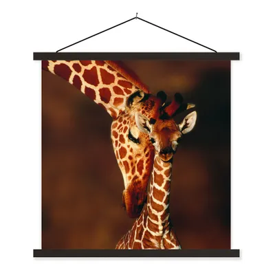 Produktbild von MuchoWow® Textilposter Giraffe - Kalb - Porträt 60x60 cm mit schwarzem Rahmen - Posteraufhänger