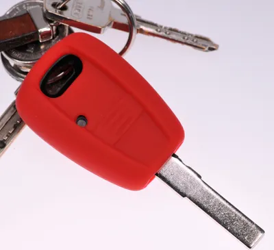 Produktbild von Auto Schlüssel Hülle Silikon Schutz Cover Rot kompatibel mit FIAT Panda Brava Bravo Punto Stilo 1 Tasten Funk Fernbedienung