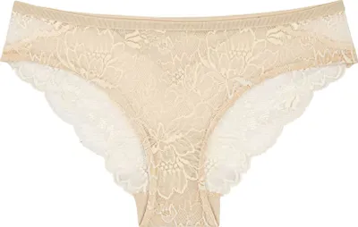 Produktbild von Triumph Damen-Slips, cremefarben, Amourette Charm, brasilianische Spitze, Größe 38