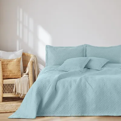 Produktbild von Tagesdecke Bettüberwurf zweiseitge Steppung Raute Samt Hellblau - 170 x 270 cm
