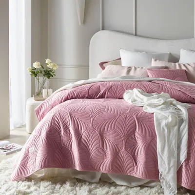 Immagine prodotto di Elegante coperta da giorno rosa, dimensioni 240 x 260 cm