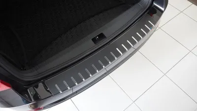Obrázok produktu pre Chránič hrany kufra Škoda Octavia III. 2017-2020 (kombi, karbónová fólia)