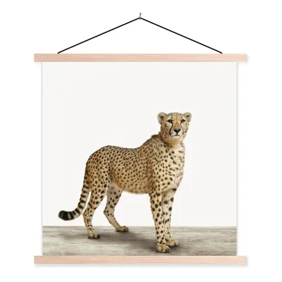 Produktbild von MuchoWow® Textilposter Leopard - Tiere - Weißer Hintergrund - Kinder - Jungen - Mädchen 60x60 cm mit holzfarbenen Rahmen - Wanddekoration