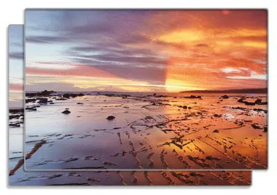 Produktbild von Wallario Frühstücksbrettchen 2er Set aus Glas, je 20 x 30 cm, mit rutschfesten Füßen, Motiv Wattwanderung am Meer bei Sonnenuntergang