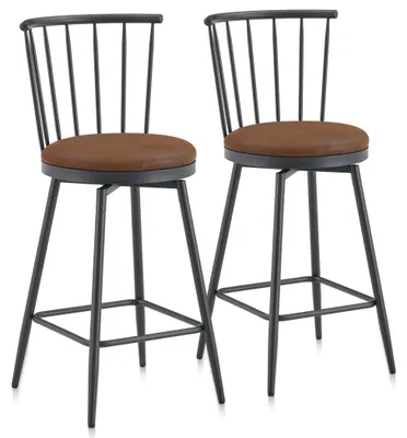 Image de Ensemble de deux tabourets de bar pivotants, avec dossier de style Windsor, revêtus en similicuir (PU), hauteur d'assise de 66 cm, repose-pieds en métal, assise marron et structure noire