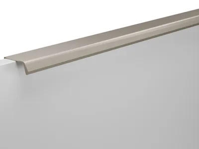 Immagine prodotto di Maniglia per mobili in zamak, distanza tra i fori di 160 mm, finitura nichelata