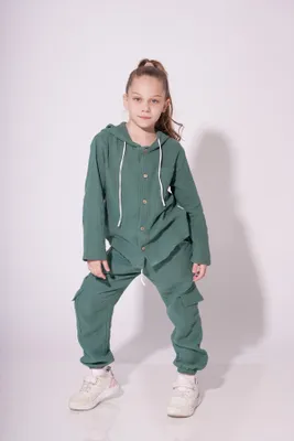 Immagine prodotto di Tuta da ginnastica per bambini taglia 134 - Verde - Comoda - Traspirante - Ideale per lo sport e il tempo libero