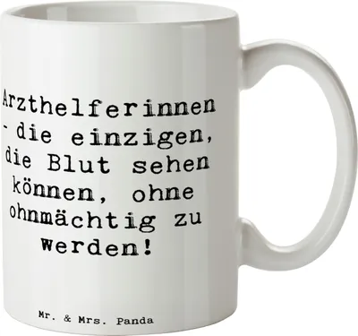 Produktbild von Mr. & Mrs. Panda Kaffeetasse Spruch Tapfere Arzthelferin - Weiß - Geschenk, Teetasse, Geschenke mit Herz, für Berufstätige, Tapferkeit, Beruf, Becher, Berufe, Anerkennung