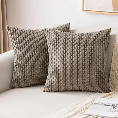 Produktbild von Kissenbezüge Kordsamt 2er Set 45x45 cm Braun