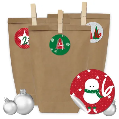 Produktbild von 24 Adventskalender Kraftpapiertüten mit 24 Aufkleber Zahlen und Klammern - zum selber Basteln - DIY Set Adventskalender zum Befüllen  - Design Nr 15