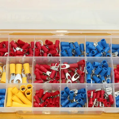 Image de Boîte de 300 Connecteurs Électriques et Cosses Isolées