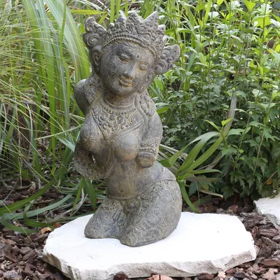Produktbild von Dewi Figur Skulptur Stein Gott Statue Lavasand Bali Garten Steinfigur Deko 60 cm