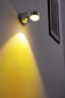 Produktbild von Beura »Beura« runde LED Wandlampe aus Glas u. Metall in Aluminiumgebürstet