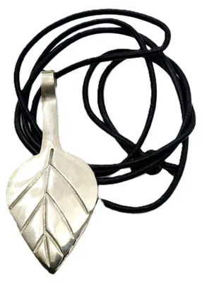 Obrázek produktu pro CRAFTOMATIK, středověký amulet | Ručně vyrobený vikingský přívěsek | Bílá měď