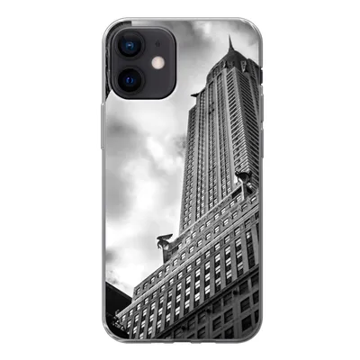 Produktbild von MuchoWow® Handyhülle Schutzhülle Hülle für iPhone 12 Chrysler Building in New York von unten nach oben in Schwarz-Weiß Silikon Softcase Handy Hülle - Schutzhülle
