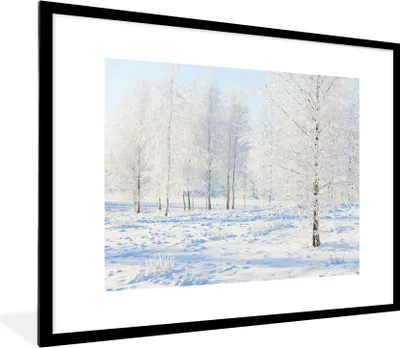 Produktbild von MuchoWow® Gerahmtes Poster Schnee - Bäume - Winter 80x60 cm - Poster mit Schwarzem Bilderrahmen Wandposter Rahmen Foto Bilder - Schlafzimmer-Dekorationen - Fotoposter