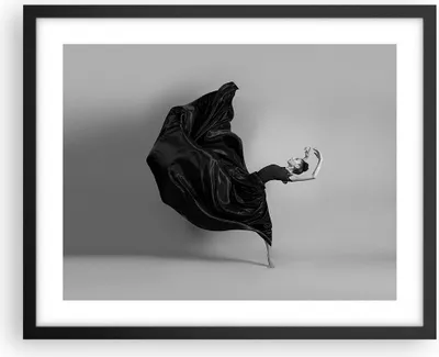 Produktbild von Gerahmtes Poster - Schwarzer Rahmen - Tanz Schwarz Kleid - 50x40 cm - Wand Bild - Wanddeko - Wandbilder - Kunstposter - Wandposter - Bilderrahmen - Bilder - Kunstdruck - P2BAA50x40-4869