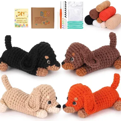 Immagine prodotto di Kit per principianti per realizzare all'uncinetto 4 bassotti amigurumi. Set completo con filati, aghi, accessori e istruzioni video