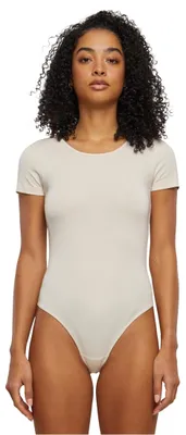 Imagen del producto de Body de mujer Urban Classics, confeccionado en tejido orgánico elástico, color blanco arena, talla 4XL