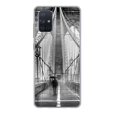 Produktbild von MuchoWow® Handyhülle Schutzhülle Hülle für Samsung Galaxy A51 Brooklyn Bridge während des Regens in Schwarz und Weiß Silikon Softcase Handy Hülle - Schutzabdeckung