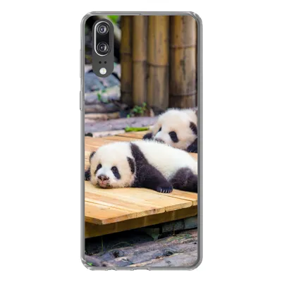Produktbild von MuchoWow® Handyhülle Schutzhülle Hülle für Huawei P20 Pandas - Boden - Holz Silikon Softcase Handy Hülle - Hardcover