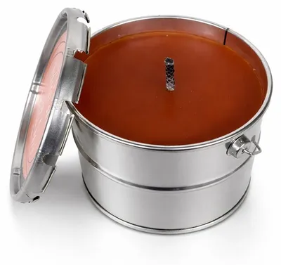Zdjęcie produktu dla Świeca zewnętrzna "Rustik Lys" w metalowym pojemniku, kolor terakota, średnica 18 cm, wysokość 14 cm, 1 sztuka