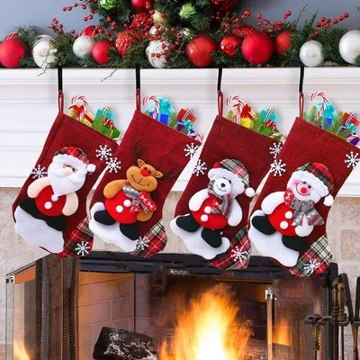 Immagine prodotto di Set di 4 calze natalizie Unyqoos® da riempire – calze decorative per l'Avvento, dimensioni 23x16 cm, con motivi: Babbo Natale, pupazzo di neve, orso e renna