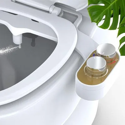 Produktbild von Famanu Bidet Aufsatz Selbstreinigend - Doppelstrahler, Einstellbare Wasserdruck