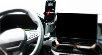 Obrázek produktu pro Automatický držák telefonu s bezdrátovým nabíjením pro DACIA DUSTER 3 a DACIA BIGSTER - YouClip