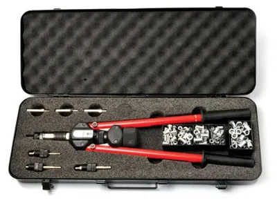 Image de Coffret 150 Écrous à Sertir avec Pince GO6110 - Fixation Rapide et Pratique - D-Work