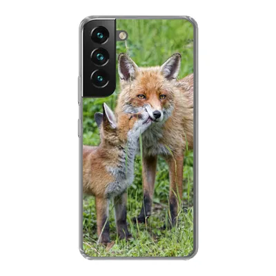 Produktbild von MuchoWow® Handyhülle Schutzhülle Hülle für Samsung Galaxy S22 Plus Füchse - Kind - Gras Silikon Softcase Handy Hülle - Schutzabdeckung