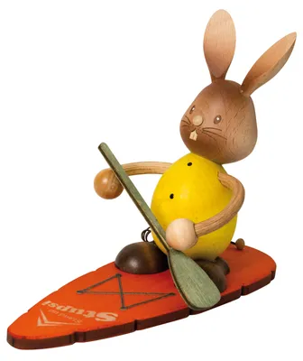 Produktbild von Drechslerei Kuhnert - Dekofigur aus Holz - Hase Stupsi auf Stand Up Board - ca. 12cm