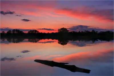 Produktbild von Wallario Poster - Abendhimmel über einem See, Kunstdruck Größe: 100 x 150 cm
