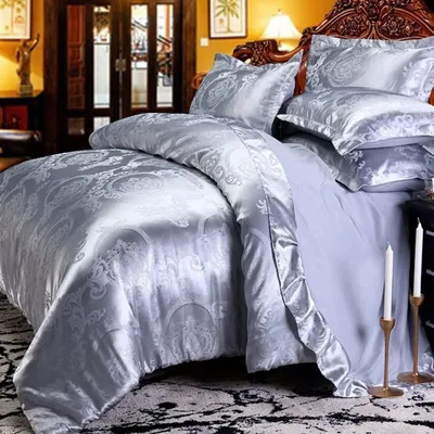 Produktbild von Bettwäsche Satin 135x200 cm Hellgrau 2-teilig Microfaser mit Blumenmuster und Reißverschluss