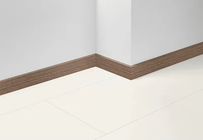 Produktbild von Sockelleiste SL18 Eiche D003 2200 x 70 x 16,5 mm