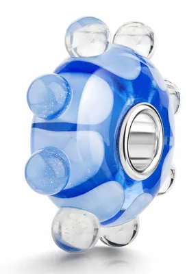 Productafbeelding van MATERIA, ontworpen door Matthias Wagner. 3D glazen kralen, blauw-lichtblauw, met zilveren omhulsel, geschikt voor armbanden. Artikelnummer: 446