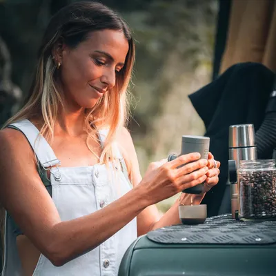 Obrázek produktu pro Ultrakompaktní manuální espressovař – přenosný kávovar s tlakem 18 bar – šedá barva