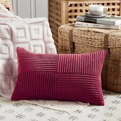 Zdjęcie produktu dla Poszewka na poduszkę 40x70 cm, kolor: bordo, materiał: aksamit, dekoracyjna, miękka, 1 sztuka