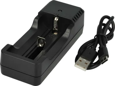 Produktbild von vhbw Akku-Ladegerät kompatibel mit Lithium-Rundzellen 17670, 14500, 18500, 18350 Akkuzellen, Haushaltsbatterien - Micro-USB-Ladegerät